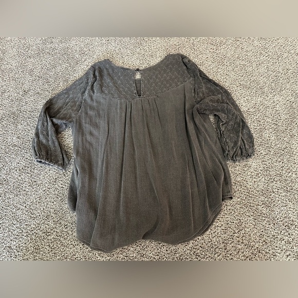 TORRID 00 0X XL Gray Washed Gauze Blouse Eyelet Detail 3/4 Sleeve R $46 - Picture 4 of 11
